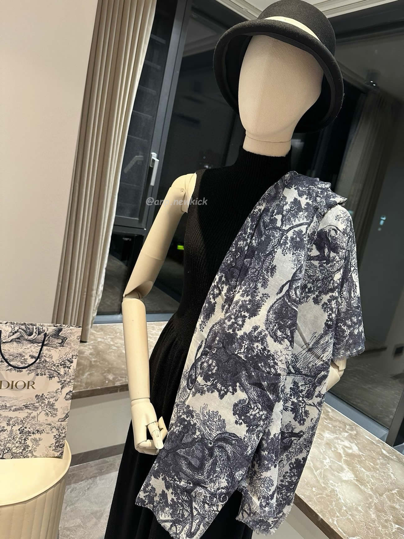 Dior Printed Shawl Cashmere Fabrics Sauvage Ruyi Print 140x180cm (9) - newkick.app